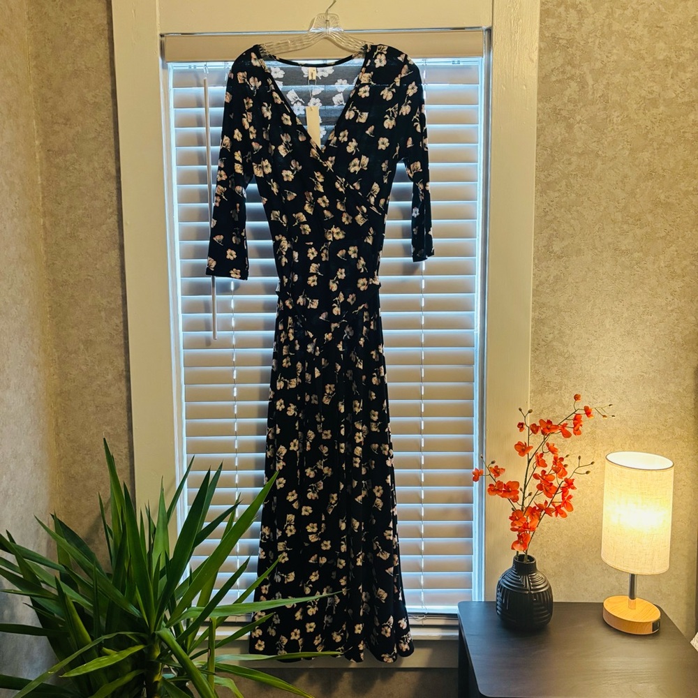 Alphratti Black Floral Faux Wrap 3/4 Sleeve Maxi Dress Size Small, NWT